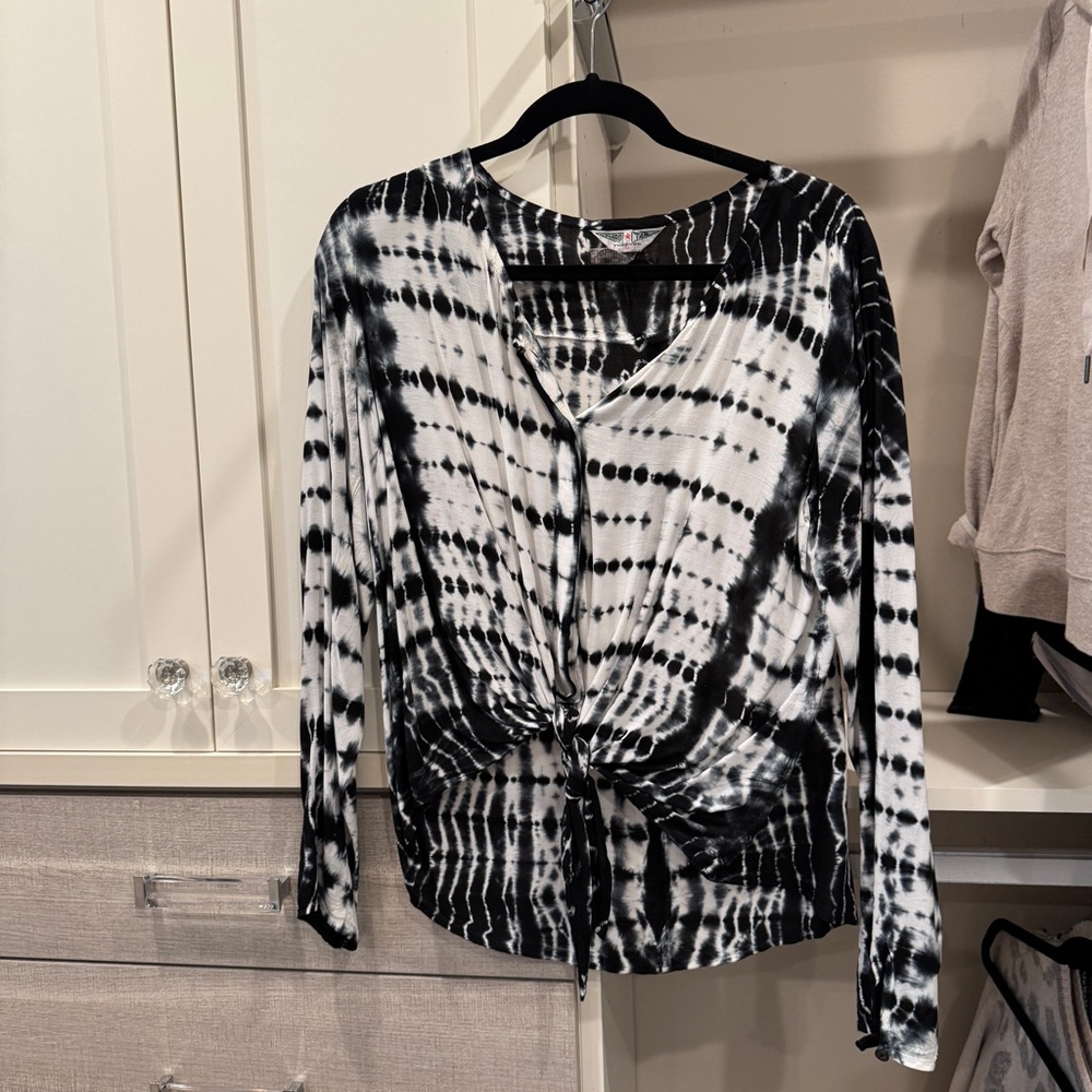 Hard Tail Black and White Blouse Top